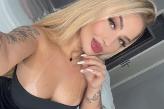 ALICIA SINCLAIR - Foto de Capa