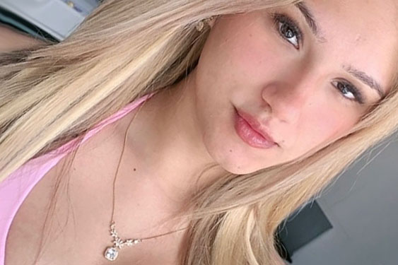 HELENA DALVI - Foto de Capa