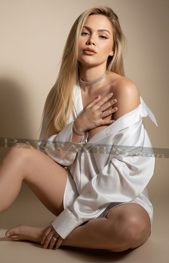 BIANCA MOREAU - Foto 2